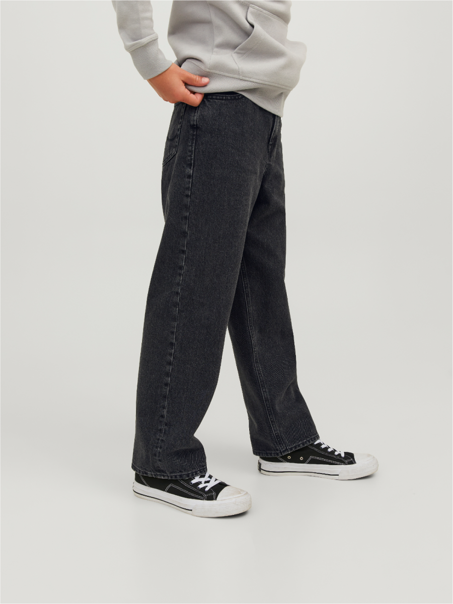 Baggy jeansbroek voor jongens van het merk jack & Jones in het donker